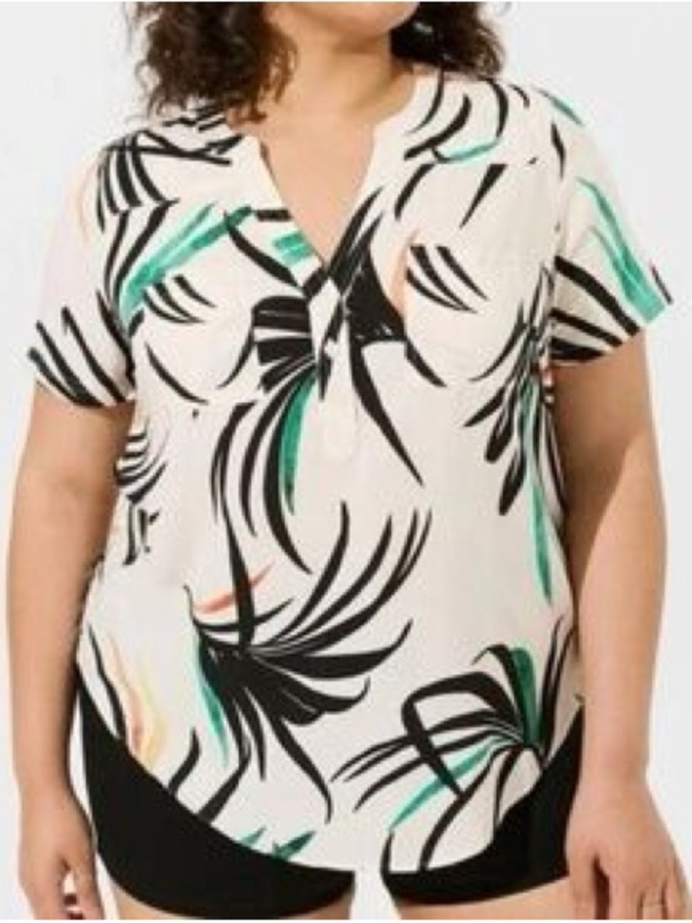 Torrid Harper Challis Short Sleeve Blouse in Palm Leaves Dew